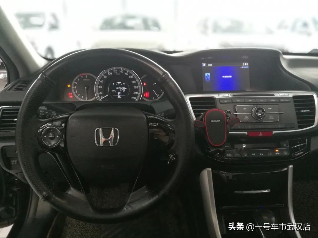 2016雅阁2.0l,雅阁2016款混动2.0l锐领版