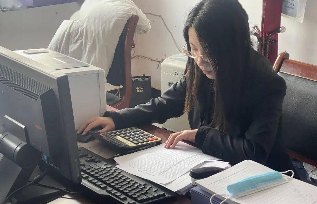 女生最吃香的十大高薪专业排行榜,30岁女生学点什么专业比较吃香