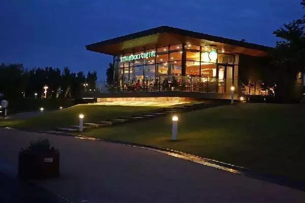 世界各国星巴克价格,星巴克价格表为啥这么贵