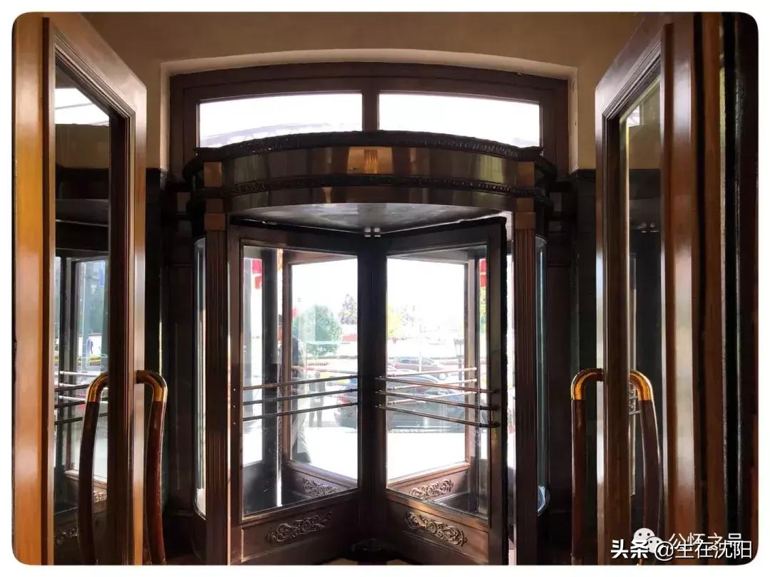 沈阳中山公园东面的老建筑,沈阳中山广场雕像哪年建设