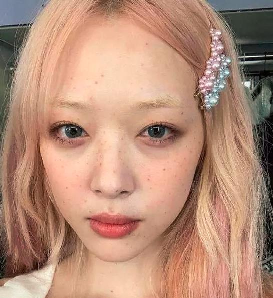 明星雀斑妆哪个最好看,好看又好用的雀斑妆