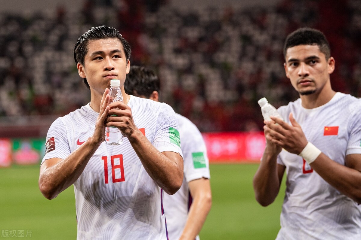 国足张玉宁发型,张玉宁发型