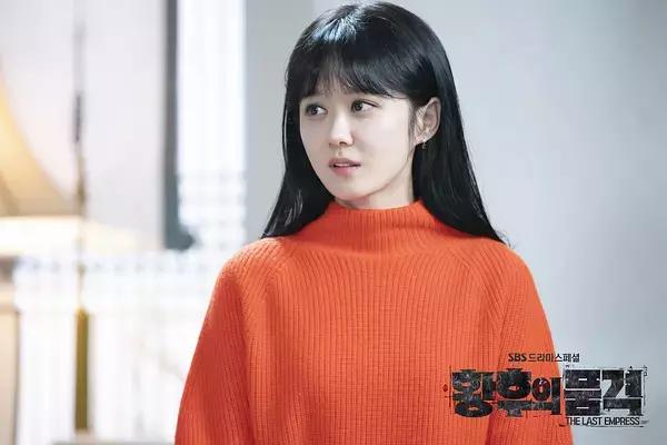 皇后的品格渣皇去酒吧,皇后的品格渣皇