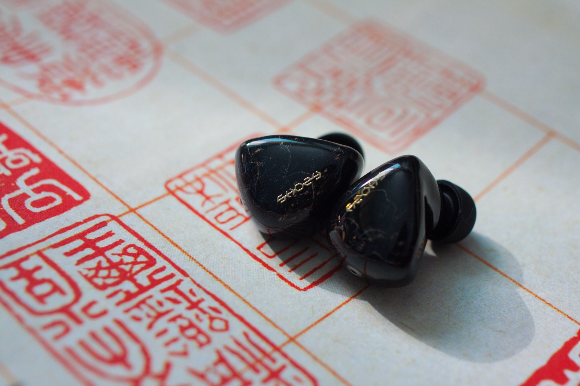 性价比最高的圈铁和动铁耳机,森韵耳机1.4