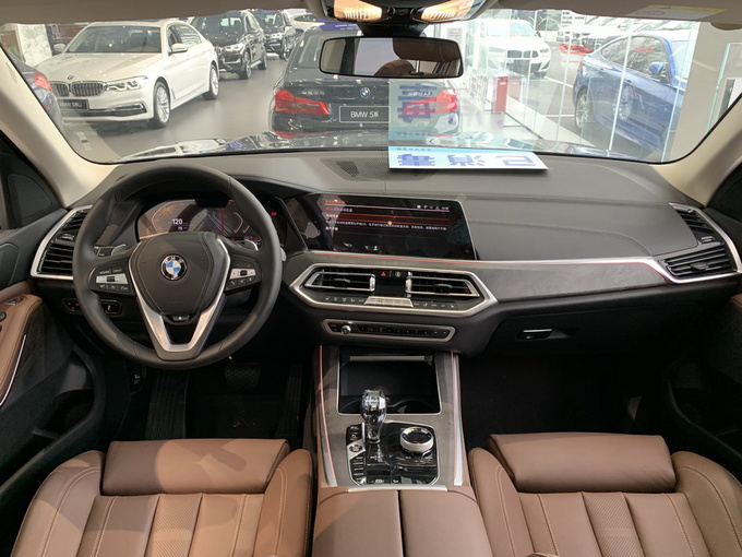 宝马冰火两重天,宝马4s店325砍价