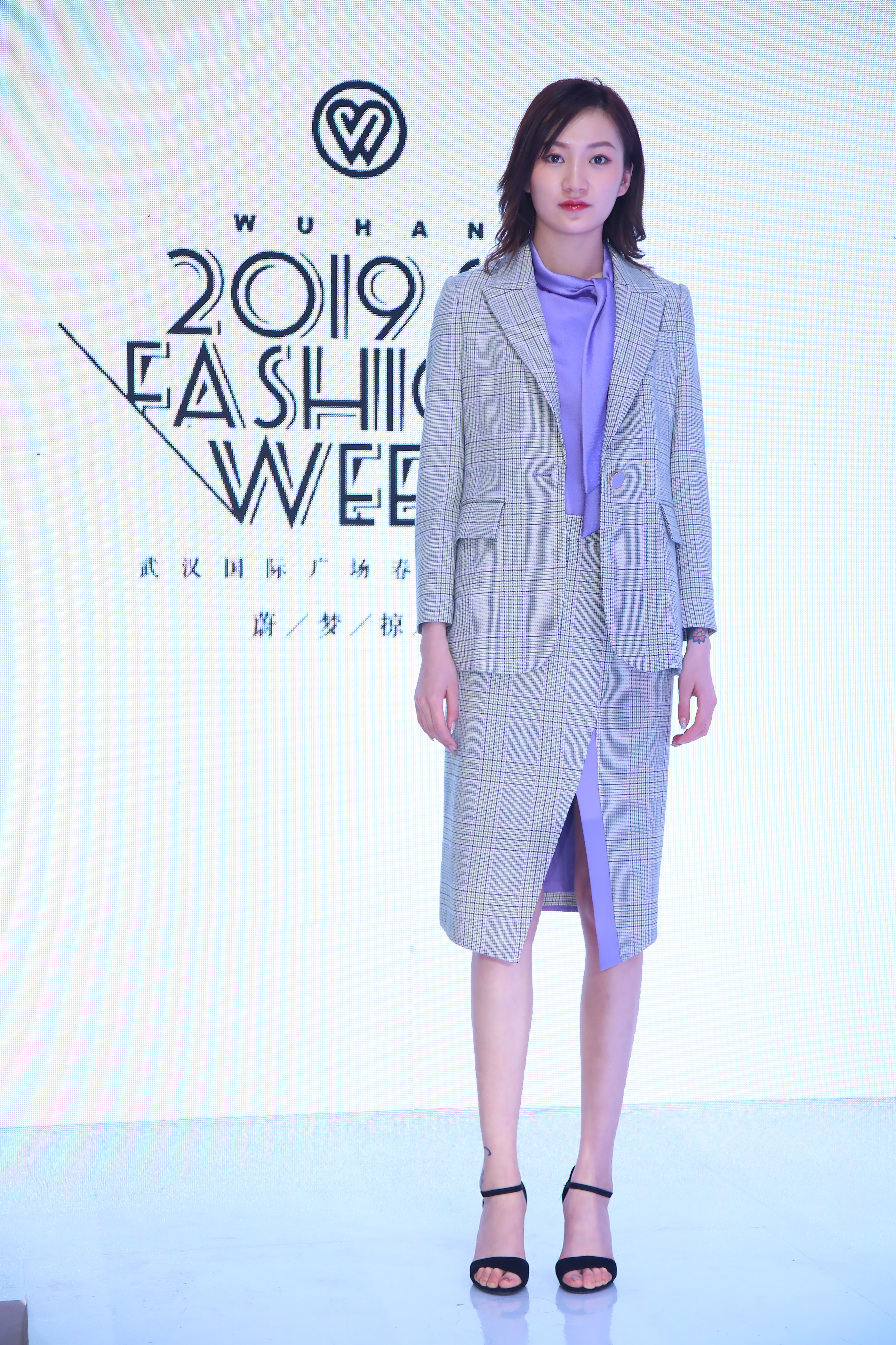 时尚春夏系列秀场,春夏秀场流行趋势