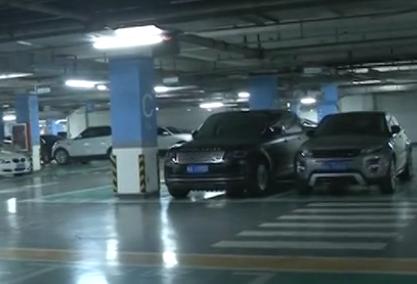 万达公馆物业滞纳金,太原市万达公馆物业费多少钱