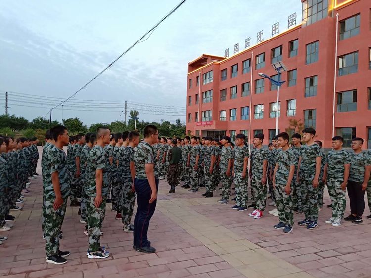 靖远育才中学如何?老马走进育才中学做专访,希望给你有帮助