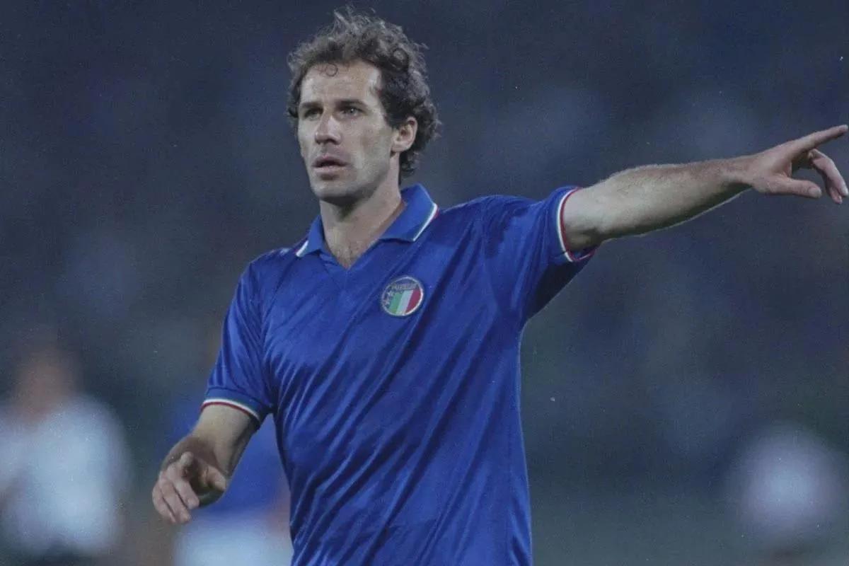 2020足球最佳十一人,现役足球最佳十一人