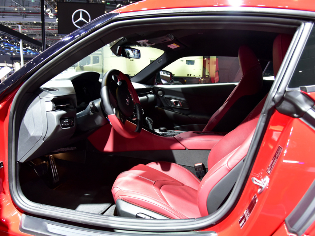 丰田supra换壳宝马z4回归了,丰田supra对比宝马4系