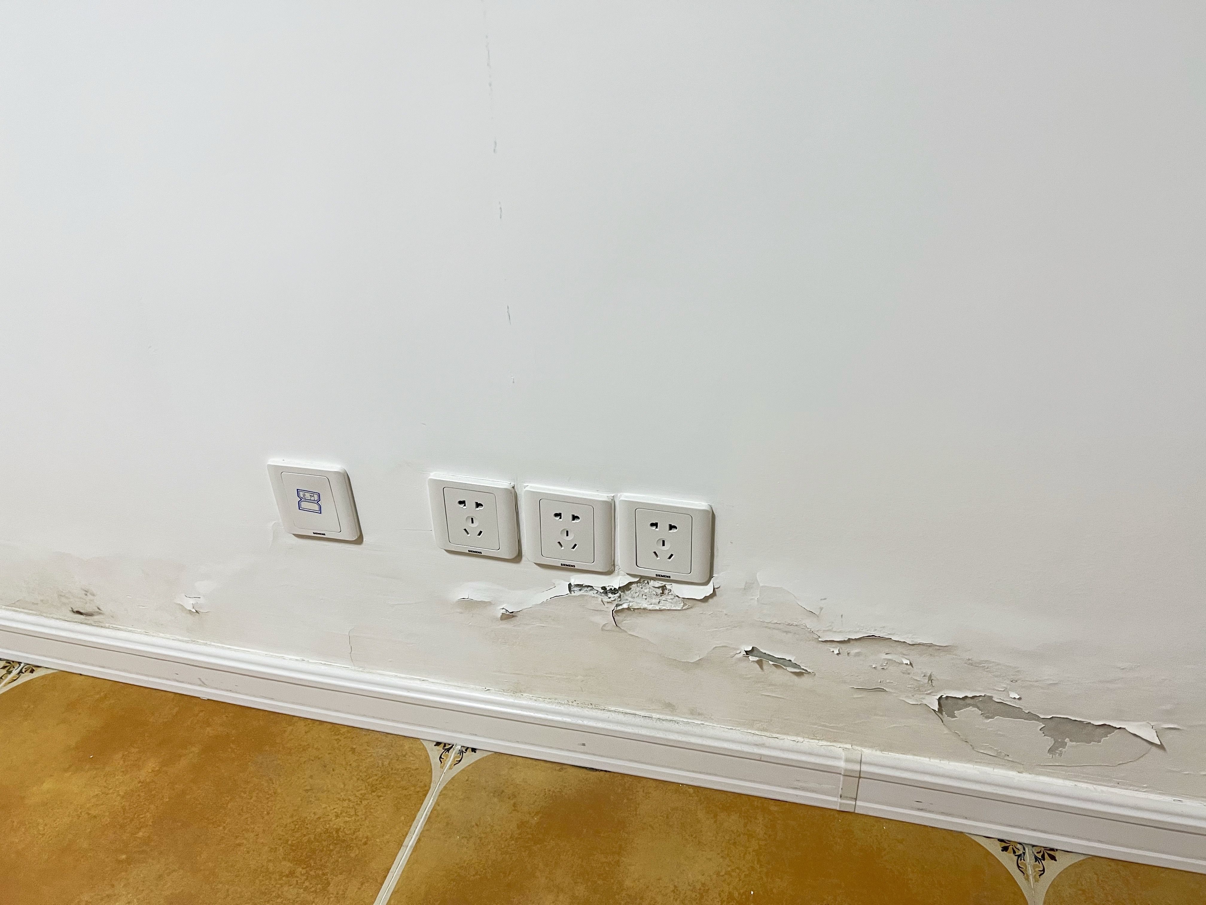 为了保卫乐高箱子，斥“巨资”买了一台德业抽湿机