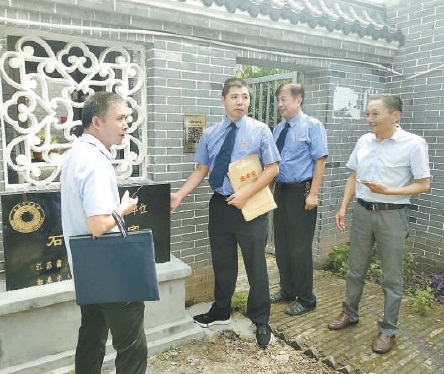 刘涛一谈胡歌就笑颜如花,青春灿烂如花刘涛