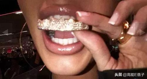 J姐的钻石牙，HBA的双头鞋……看得我只想好好当个穷人