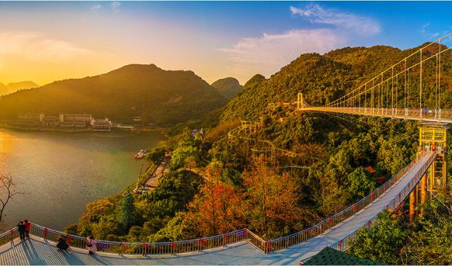 隐藏在英德一座微派风格的酒店—一幅灵动与纸上的古邑国画