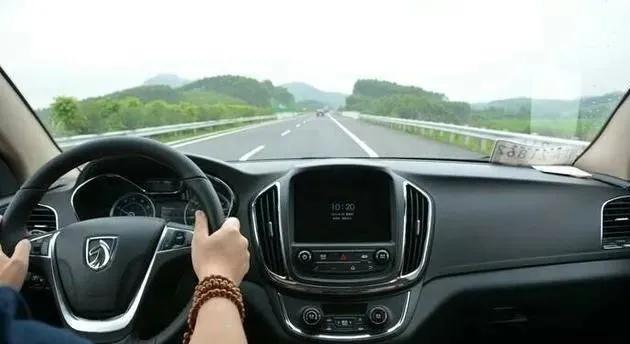 手动挡如何调整车身正直,如何保持车身正直