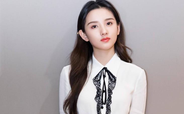 手表怎么搭配才能搭出女神范儿,简约百搭小众高级感手表