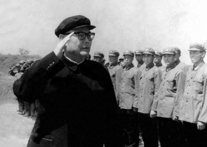 毛主席是如何评价十大元帅的?