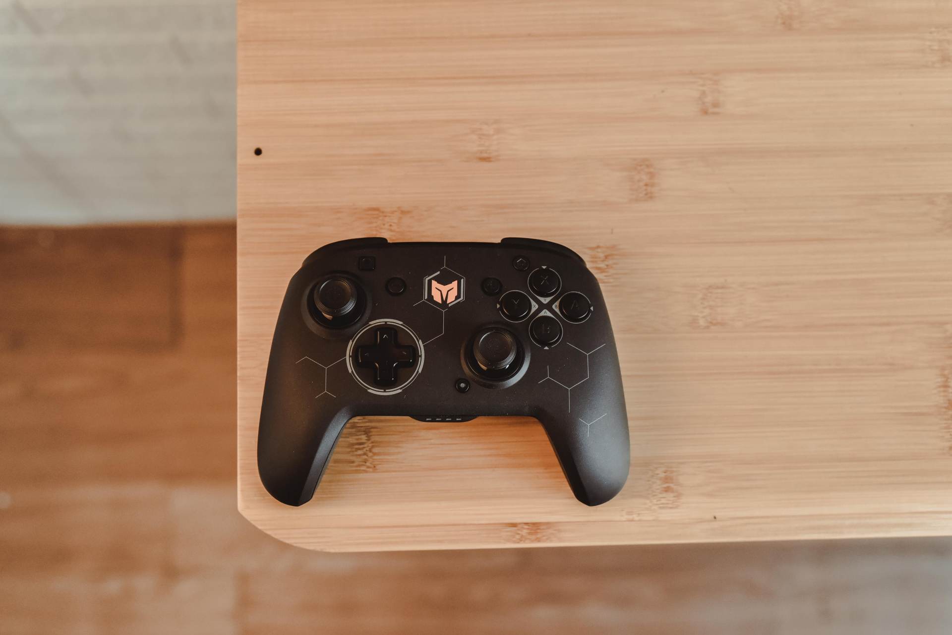 从新手到物理开挂，宏录制+6轴陀螺仪，BIGBIGWON游戏手柄体验