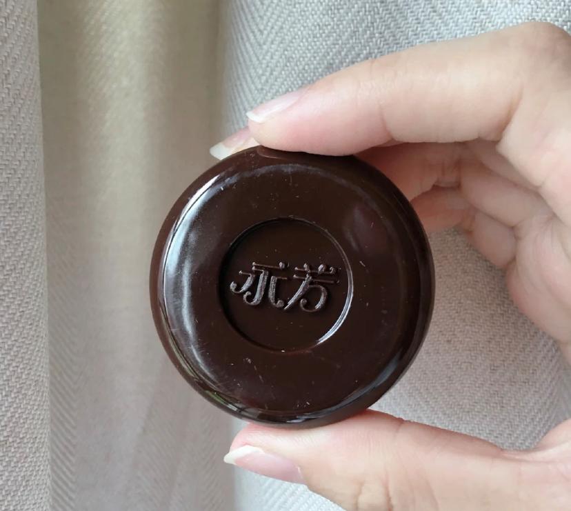 皮肤特别黑黄适合的身体素颜霜,中年黄黑皮女人适合哪种素颜霜