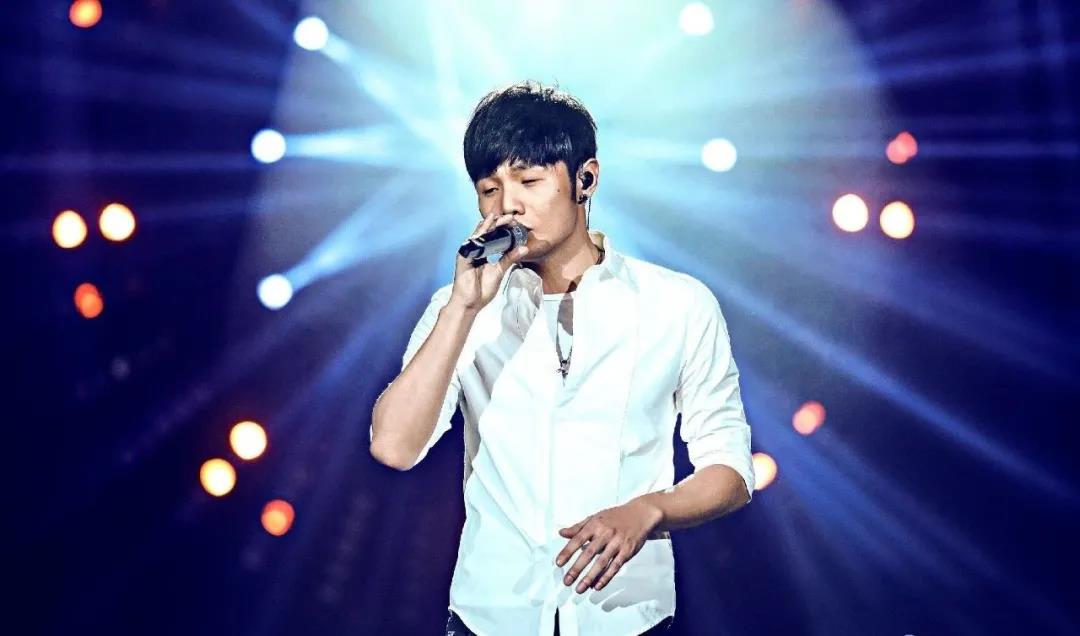 李荣浩作曲家钢琴,李荣浩作曲家吉他