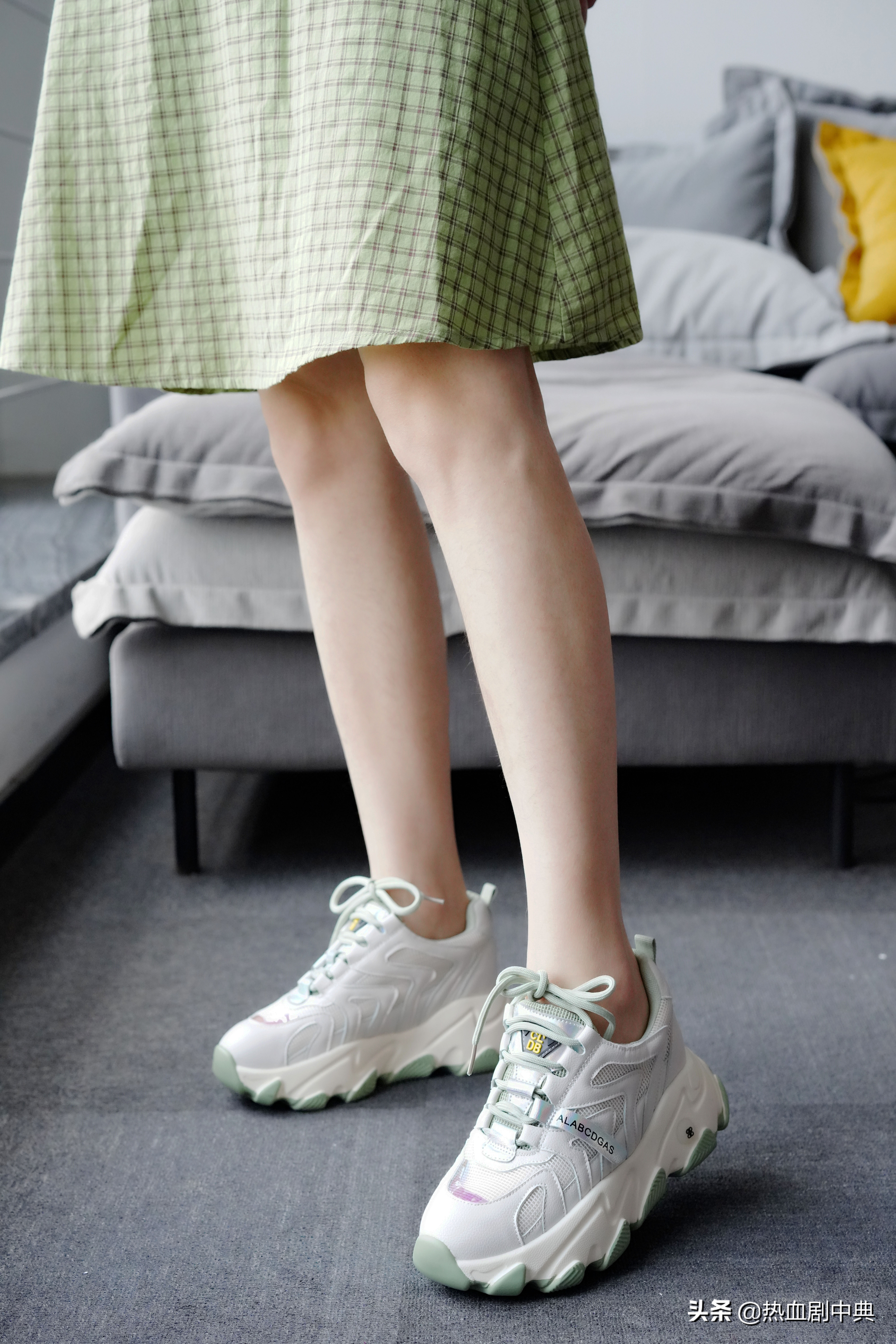 老爹鞋丑萌圆头,老爹鞋穿搭技巧分享