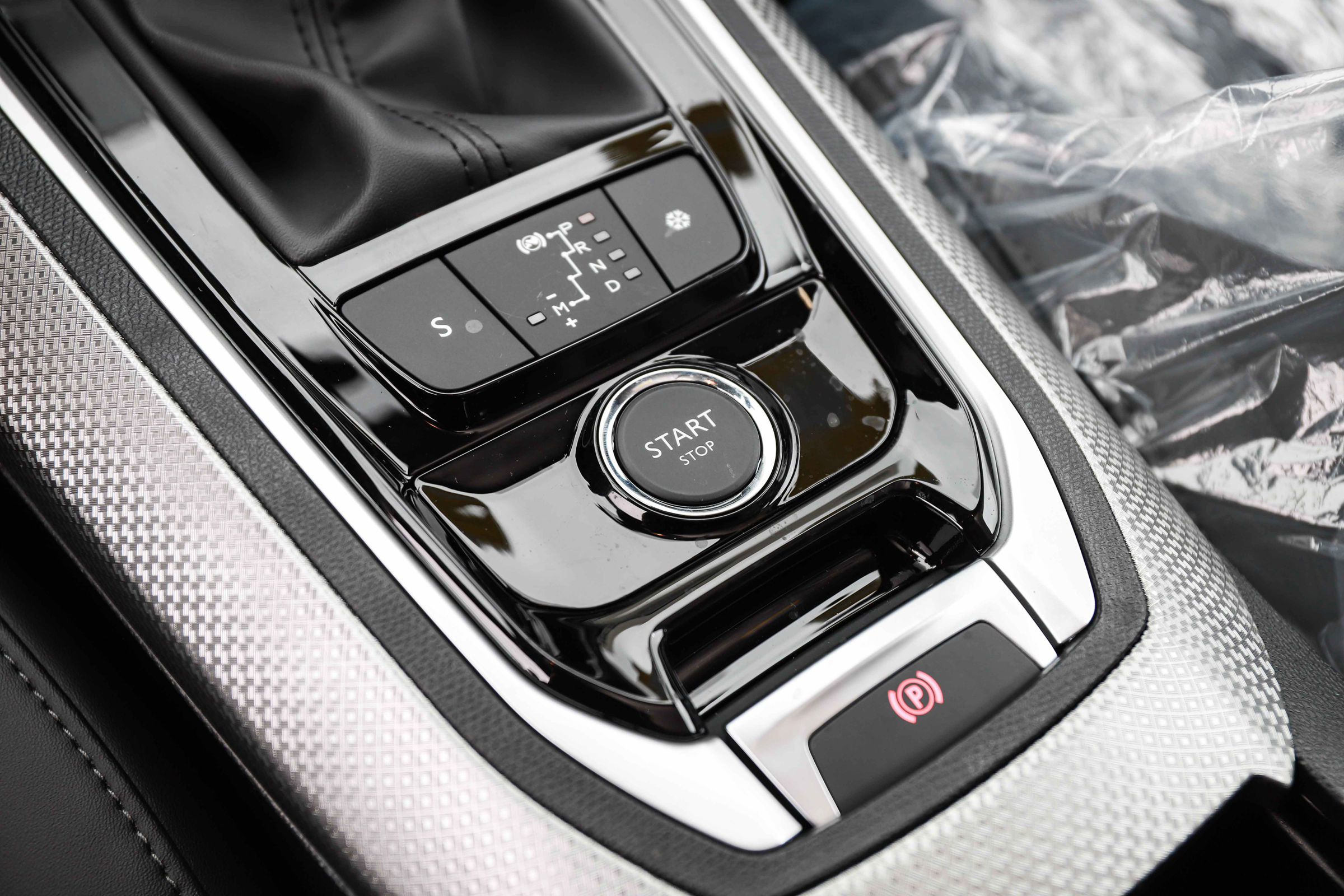 老款408标致跑了19万公里值得买吗,11款标致408跑了15万公里值得买吗