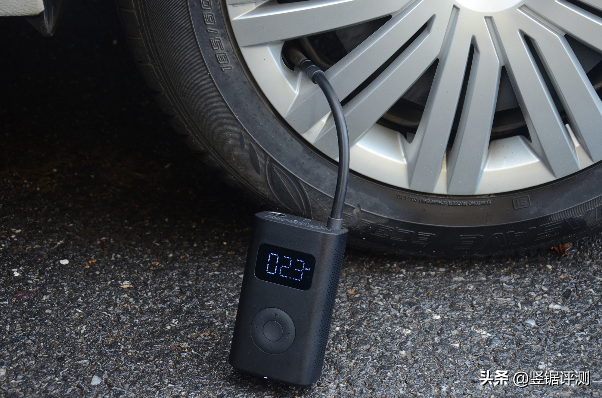 米家充气宝1s给汽车充气,去修车店给轮胎打气免费吗