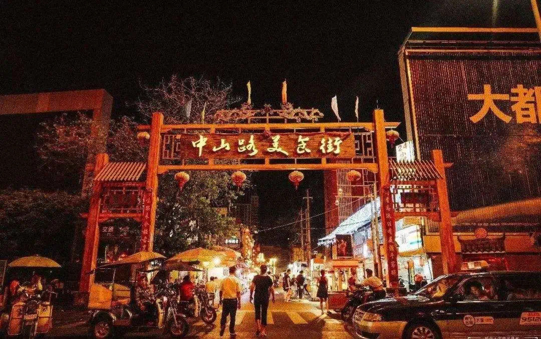 每一条美食街都是吃货,澳门吃货攻略美食街