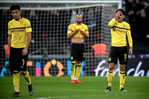 卢卡库和博格巴在曼联打巴黎哪场,博格巴替补出场拯救曼联下场