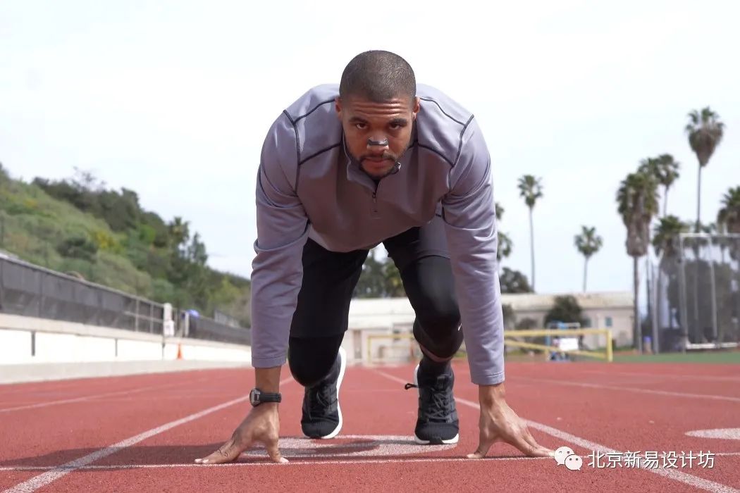 人性化多元化和实用性的健身器材,高科技有未来设计感的健身器材