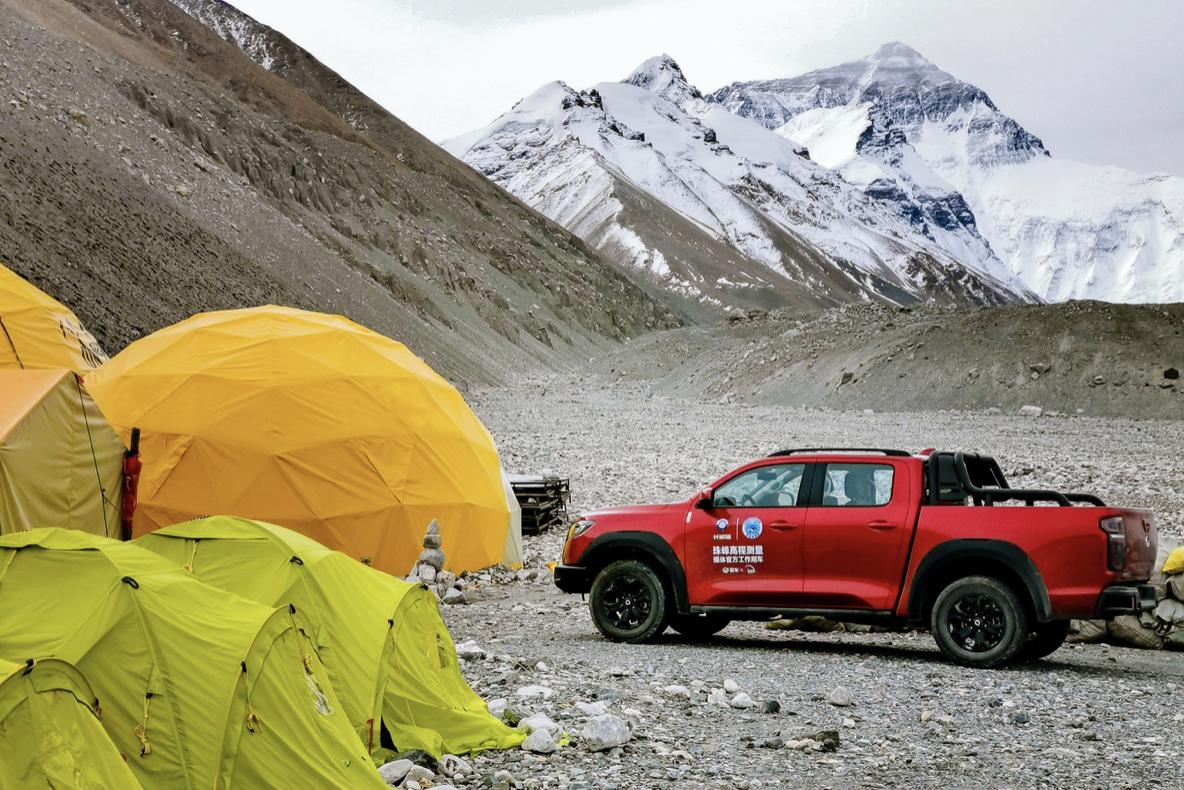 珠穆朗玛峰到底有多高呢,珠穆朗玛峰是8848米还是8844米