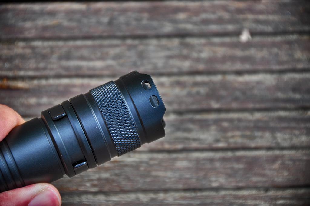 务本手电评测,务本d1手电筒测评