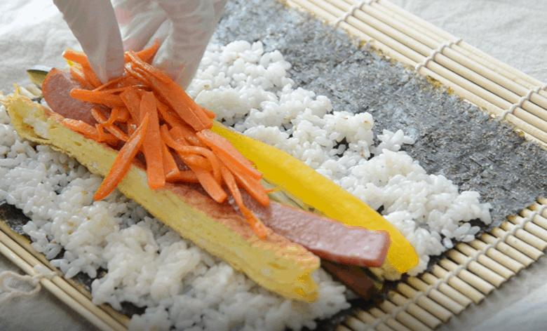 紫菜包饭教程在此,紫菜包饭怎么吃最好