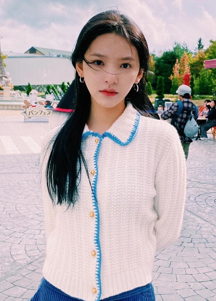 古力娜扎深v蓝色礼服和鞠婧祎,娜扎和鞠婧祎