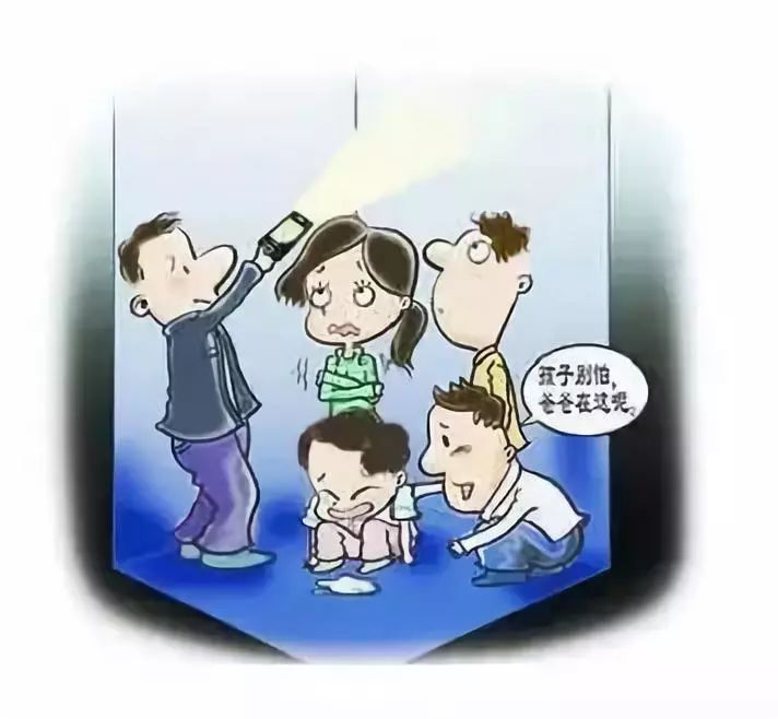 摩天大楼电梯急速下坠,电梯坠落急速下坠视频