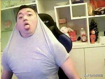 又一个吴亦凡？网红药水哥被爆骗奸，直播圈和娱乐圈比疯狂？