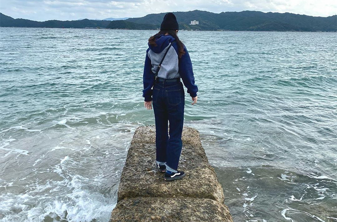 亚洲女性穿着,穿vans的女孩就是神一样的存在