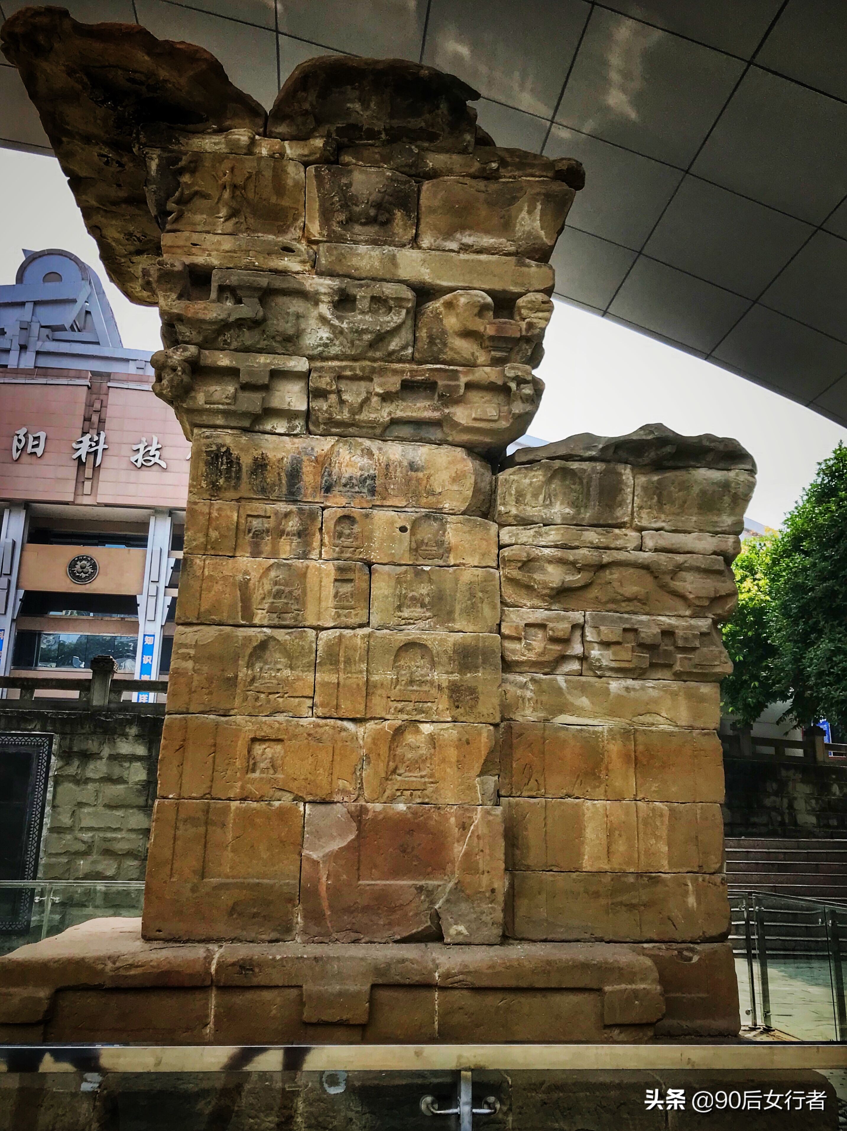 平阳府君阙氏建筑遗存,平阳府君阙图片