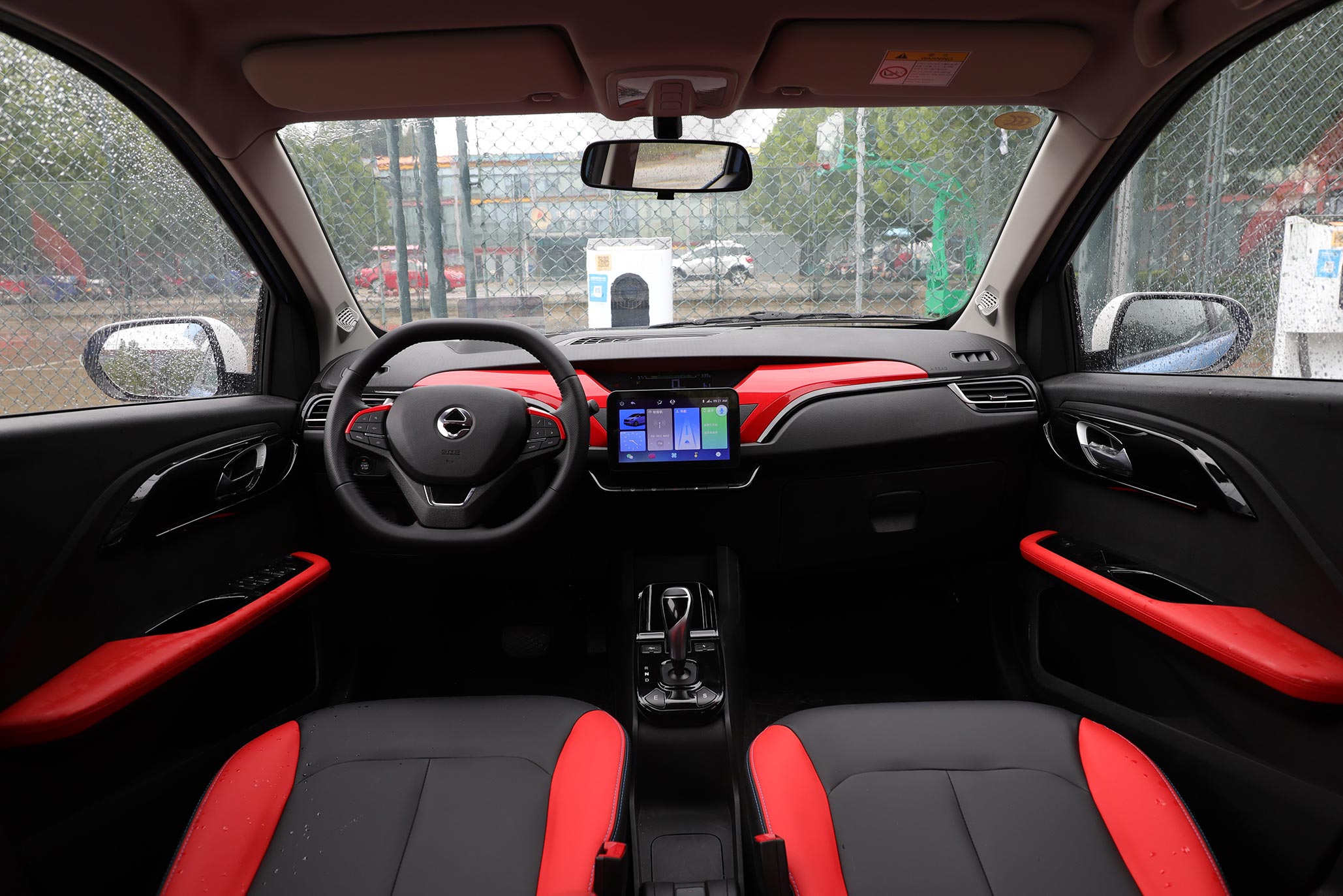 江铃新能源易至Ev3,纯电动车易至