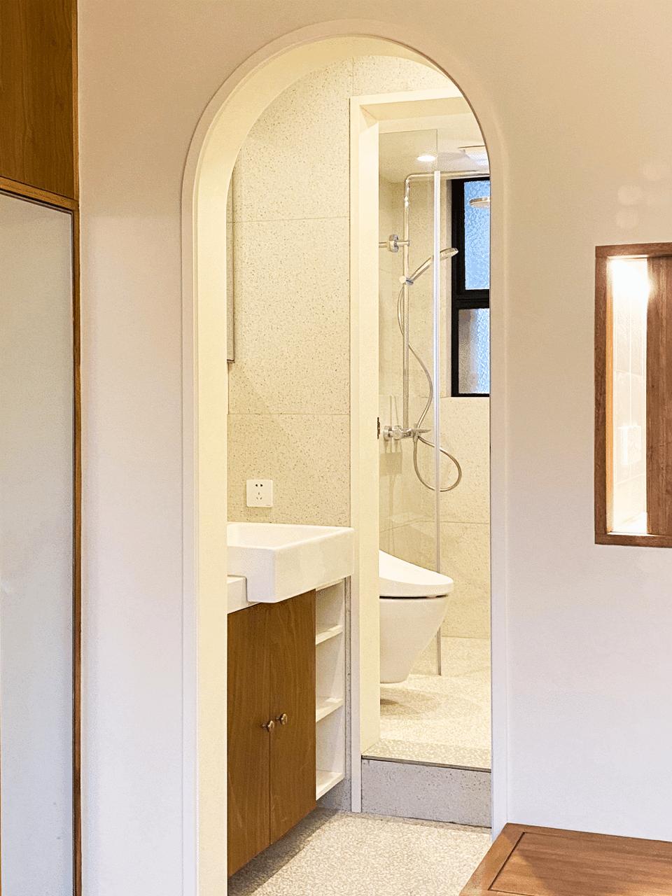 从180㎡搬到45㎡,三口之家越住越小,女儿却说现在最好