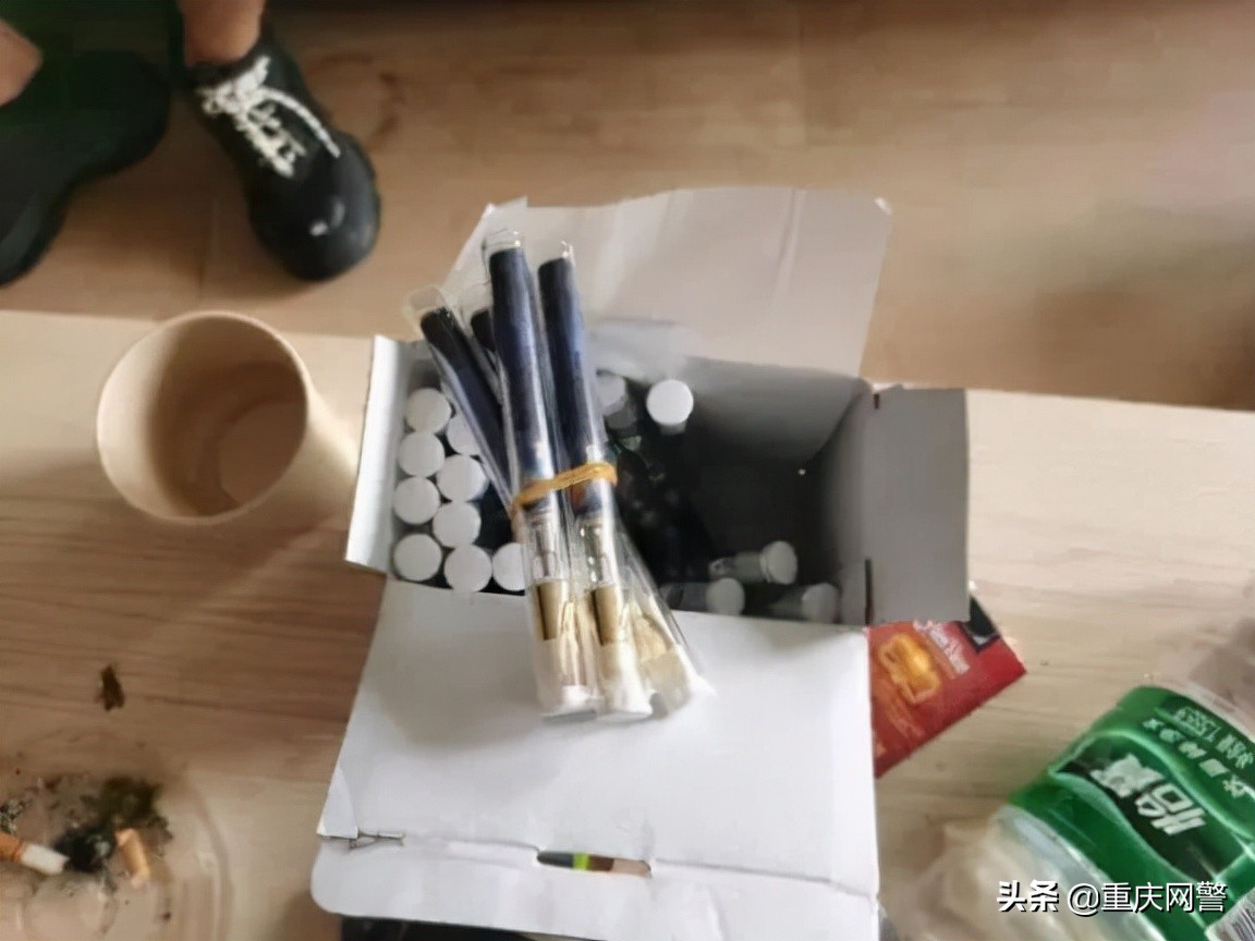 把*品毒**包装后,他们交给跑腿、闪送、“野的”司机运送,已抓捕!