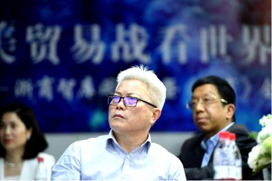 “变脸”有迹可循：深陷450亿债务危机，商业堡垒变成囚禁的牢笼