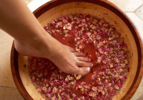 泡脚加什么对肾最好,泡脚加什么东西养肾