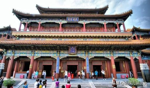 雍正为何请邬思道进府,邬思道劝雍正追剿雍正假装困了