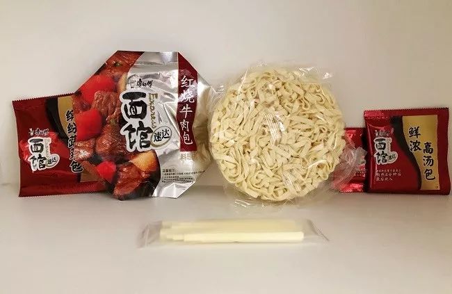 方便面条料包测评,泡面测评康师傅红烧牛肉面