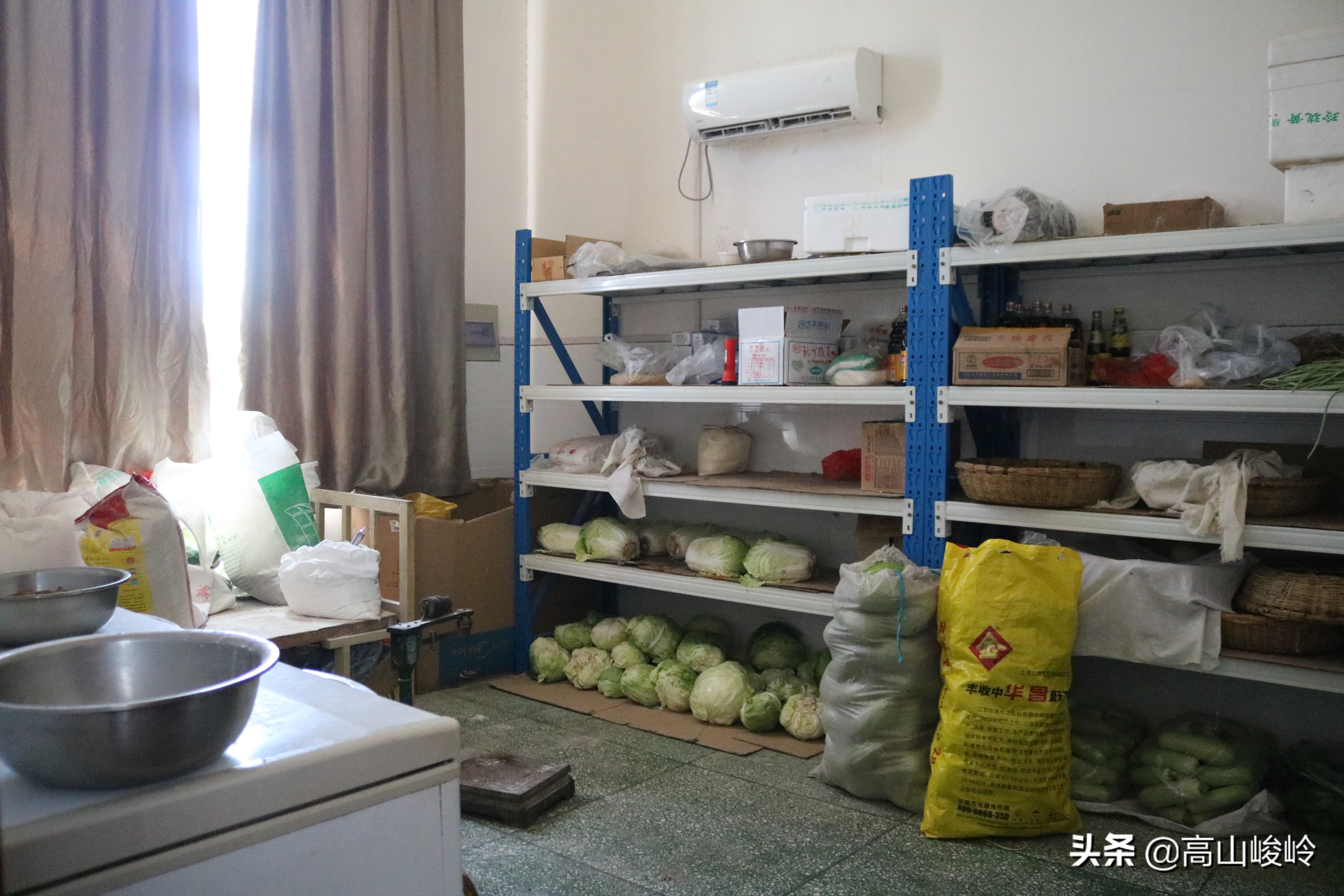 慈善家刘章俊（记者：乔望键张孟强摄/文）