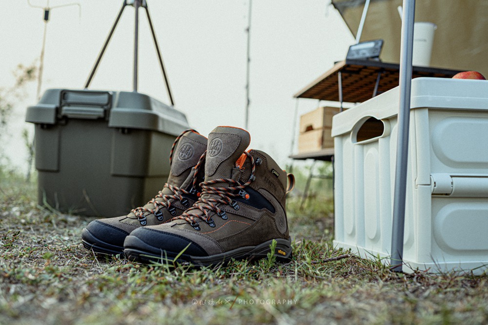 奔驰glk3003.0自然吸气雪地测试,glk300露营