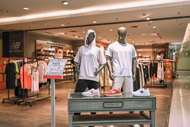 闭店清仓百货直播间,太平洋百货探店