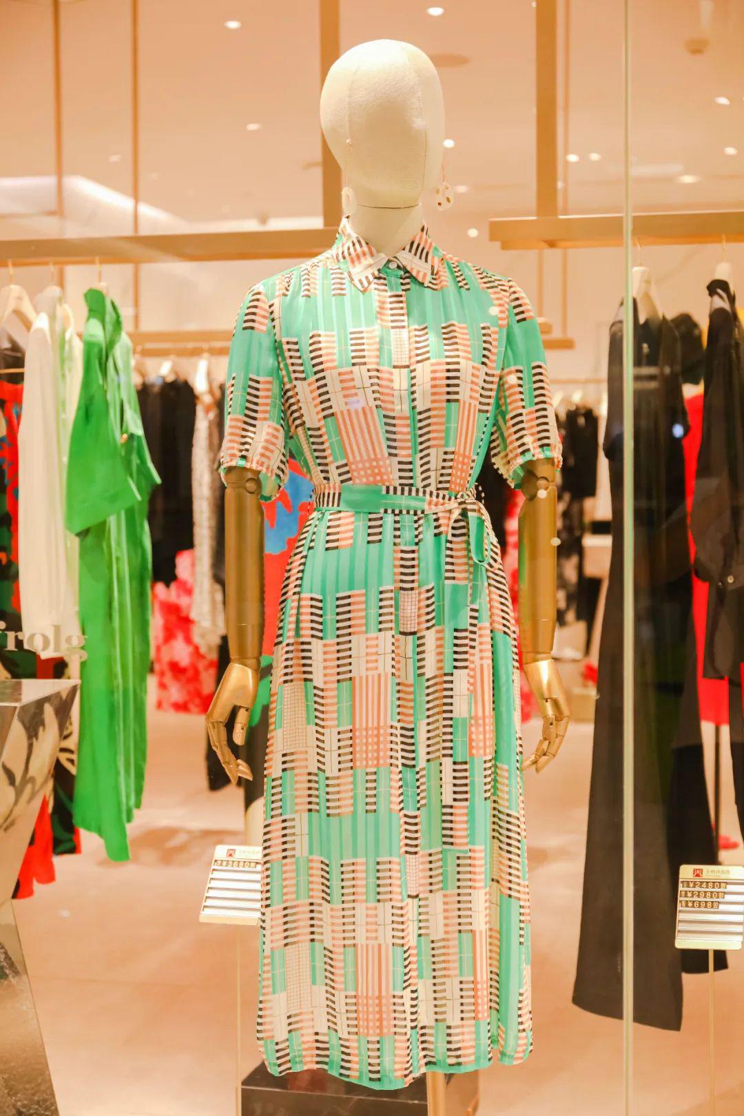 不看血亏！5.9折的克拉钻、买正装送正装的YSL，成都就这儿有