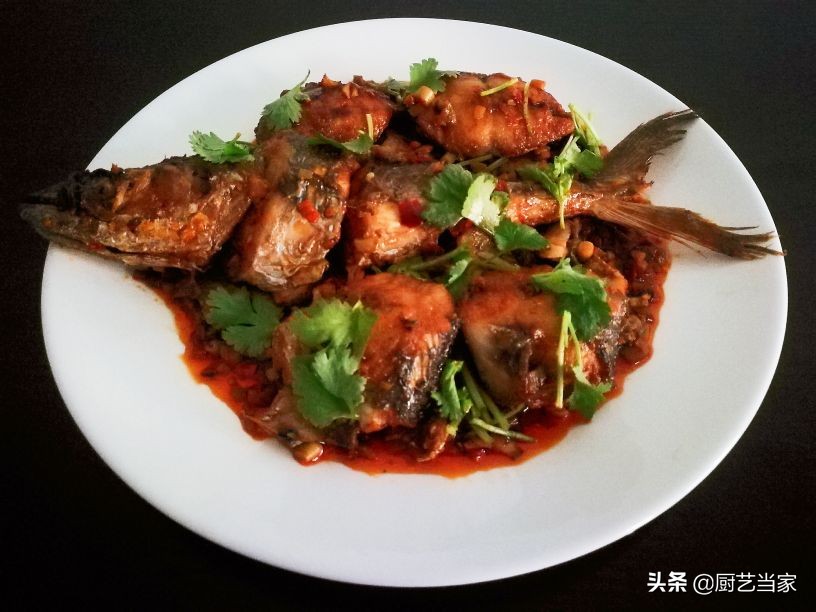 厨师教你做干烧鲅鱼的视频,厨师烹饪技巧大全集